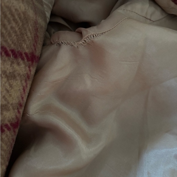 VTG J. Crew Plaid Clueless Preppy Wool Belted Trench Coat M Pockets Lined - Picture 12 of 12